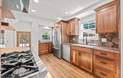 5204 Haverford Drive, Lyndhurst, OH 44124