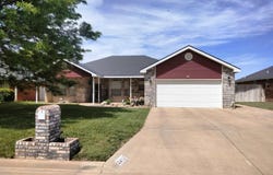 2412 Howard Cowper Drive, Clovis, NM 88101