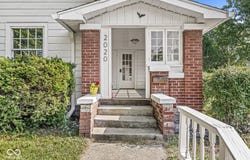 2020 N B Street, Elwood, IN 46036