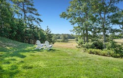 8 Paddock Road, Oak Bluffs, MA 02557