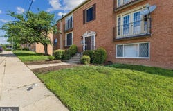 3805 SWANN, SUITLAND, MD 20746