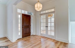 10 LAUREL CIRCLE, MALVERN, PA 19355
