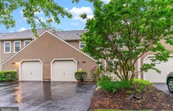 1626 LAKEVIEW CIRCLE, YARDLEY, PA 19067