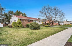 515 E COOVER STREET, MECHANICSBURG, PA 17055