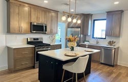 33 Van Nostrand Avenue, Great Neck, NY 11024