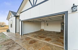 16851 Griffin Rd #2, Atascosa, TX 78002