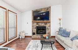 4065 Maxanne, Kennesaw, GA 30144
