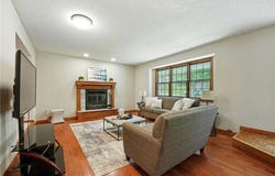8025 Woodstone Street, Lenexa, KS 66219