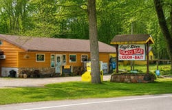 667 HWY 45, Eagle River, WI 54521