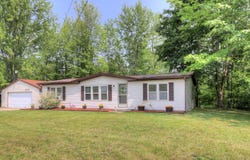 2533 S Patterson Road, Wayland, MI 49348
