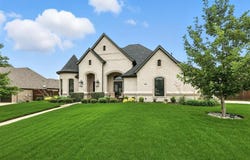 901 Saint Peter Lane, Prosper, TX 75078