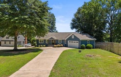 105 Walker Road, Campobello, SC 29322-948