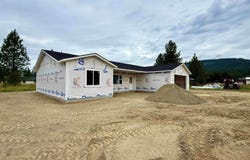 26 Pomelo Place, Moyie Springs, ID 83845