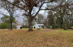 2264 Long Street, Grenada, MS 38901