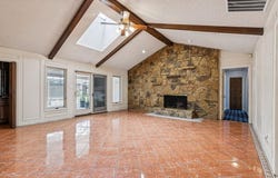 1702 Paisley Drive, Arlington, TX 76015