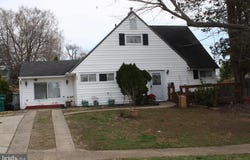 28 RAINBOW LANE, LEVITTOWN, PA 19055
