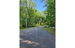 39 Pond Road, New Gloucester, ME 04260