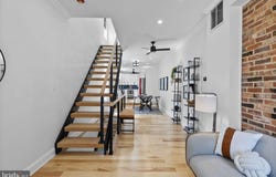 21 W BARNEY STREET, BALTIMORE, MD 21230