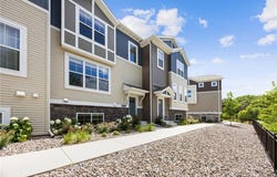 2223 Gateway Curve, North Saint Paul, MN 55109