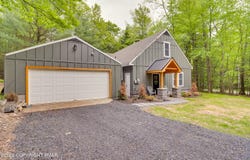 1563 Sullivan Trail, Tannersville, PA 18372