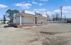 3880 LAMAR Ave, Memphis, TN 38118