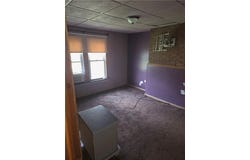 110 Fulton Pl, Mt Oliver, PA 15210