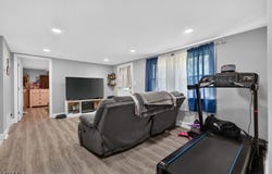 51 Cork Hill Rd, Franklin Boro, NJ 07416-1604