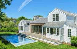 2 Lexington Avenue, Edgartown, MA 02539