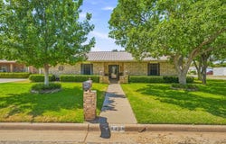 1420 Green Street, Graham, TX 76450
