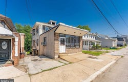 637 CHESTER PIKE, PROSPECT PARK, PA 19076