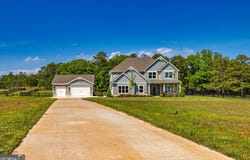 117 Lake, Williamson, GA 30292