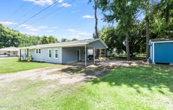 1028 E Clay Street, Crowley, LA 70526