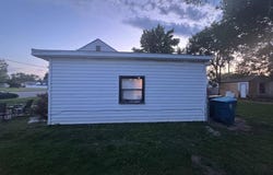 1121 E Lorena Avenue, Wood River, IL 62095