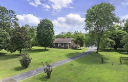 738 N. Broad Street, Lexington, TN 38351