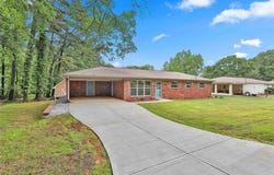 191 Pine Street NE, Fairburn, GA 30213