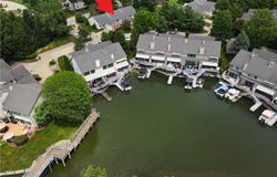 1718 N Pointe Drive NW, Canton, OH 44708
