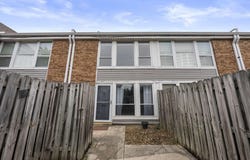 105 E Ticonderoga Drive F, Westerville, OH 43081