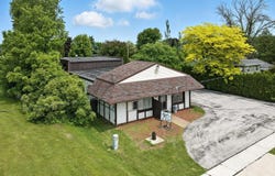 4326 Michigan Ave, Manitowoc, WI 54220
