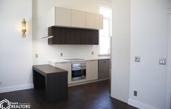 51 E Broadway #303, Fairfield, IA 52556