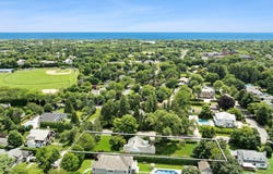 57 Old Town Rd, Southampton, NY 11968
