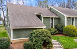 1518 Benjamin Parkway, Greensboro, NC 27408