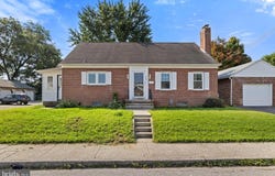 802 W MIDDLE STREET, HANOVER, PA 17331