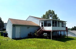 1360 BREEZEVIEW DRIVE, YORK, PA 17404