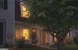 8987 MCDOWELL CMNS, MANASSAS, VA 20110
