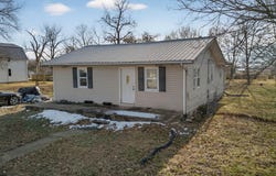 702 S Spring Street, Cole Camp, MO 65325