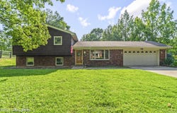 132 Green Acres Rd, Taylorsville, KY 40071