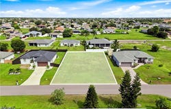 1705 NW 4th Terrace, Cape Coral, FL 33993