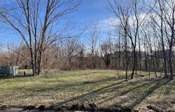 122-124 Wood Gate, Dry Ridge, KY 41035