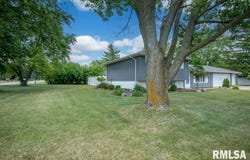 1200 HIGHVIEW Road, East Peoria, IL 61611
