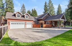 1731 E WOODSTONE DR, Hayden, ID 83835